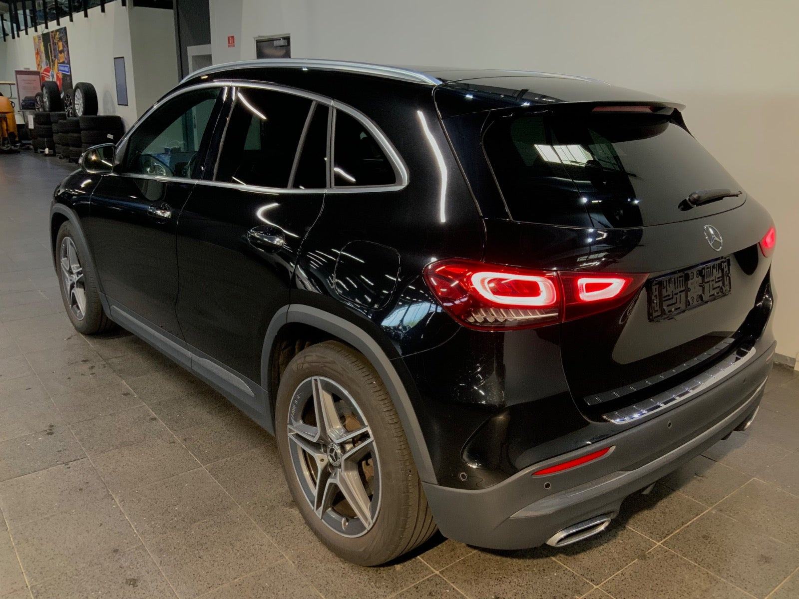 Sort Mercedes GLA220 d fra 2020