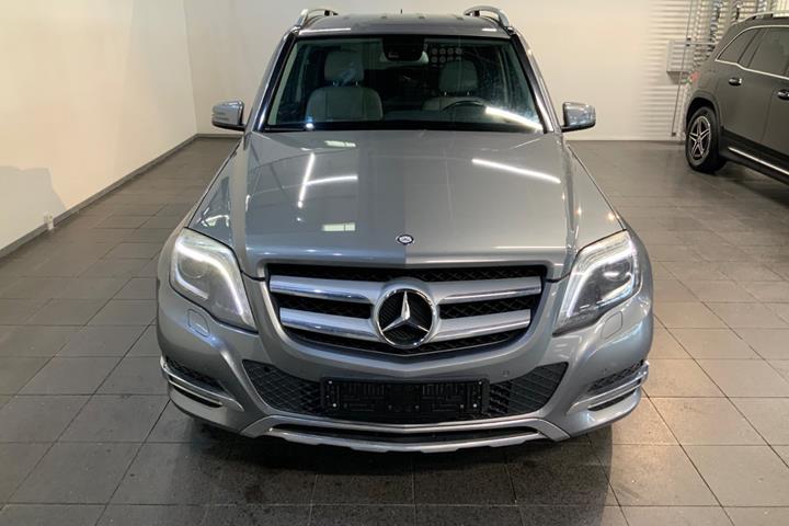 Grå Mercedes GLK220 fra 2013