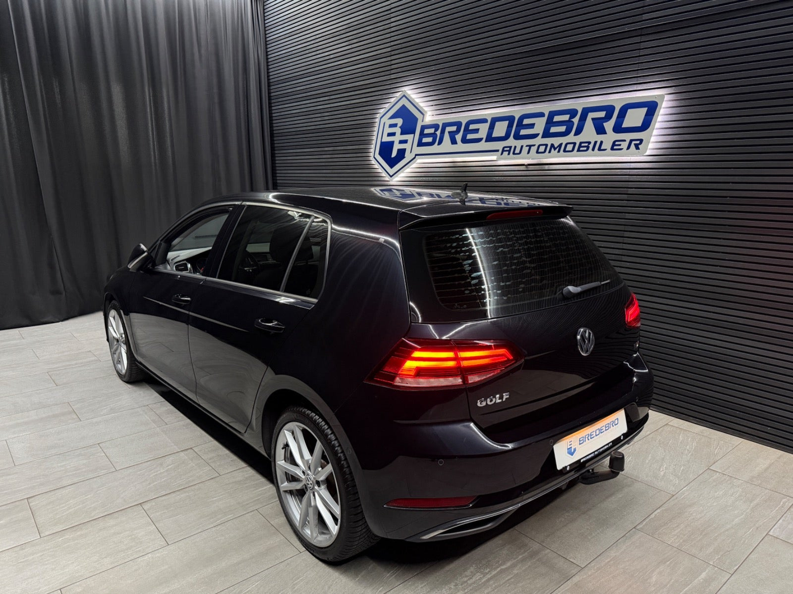 Sort VW Golf VII fra 2017