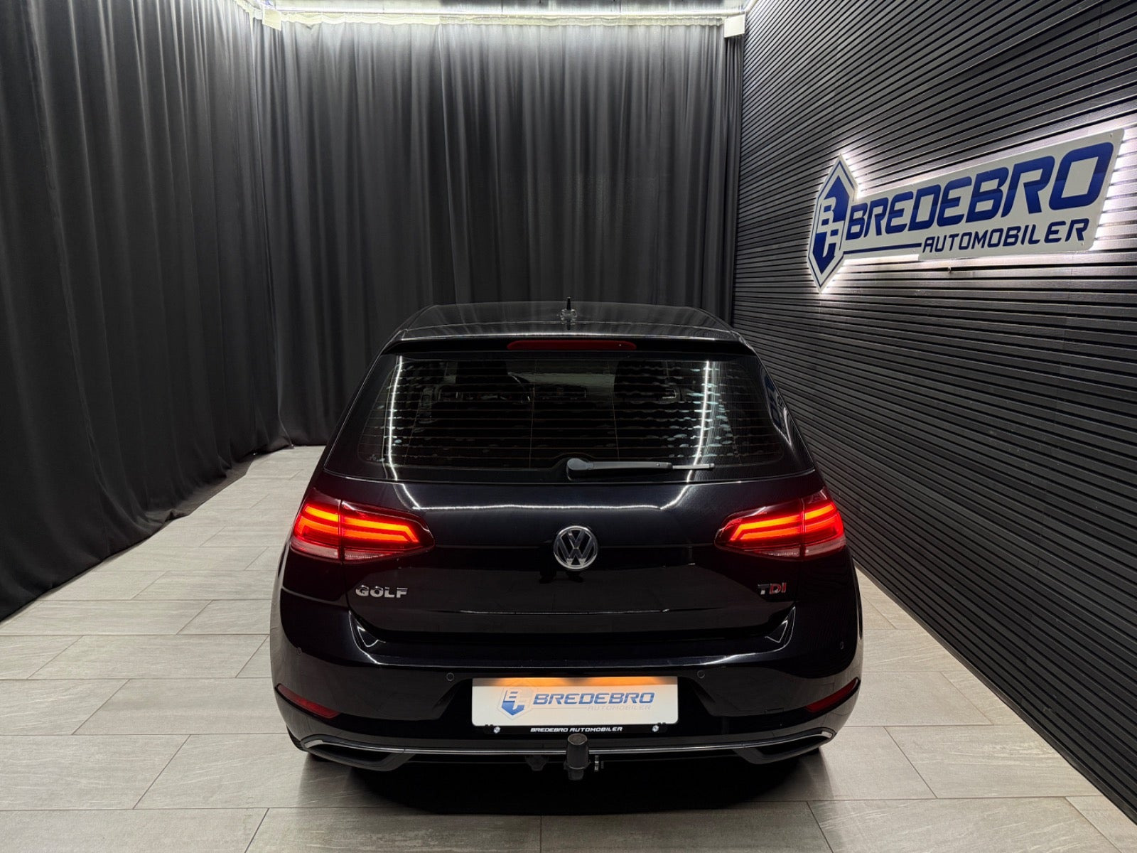 Sort VW Golf VII fra 2017