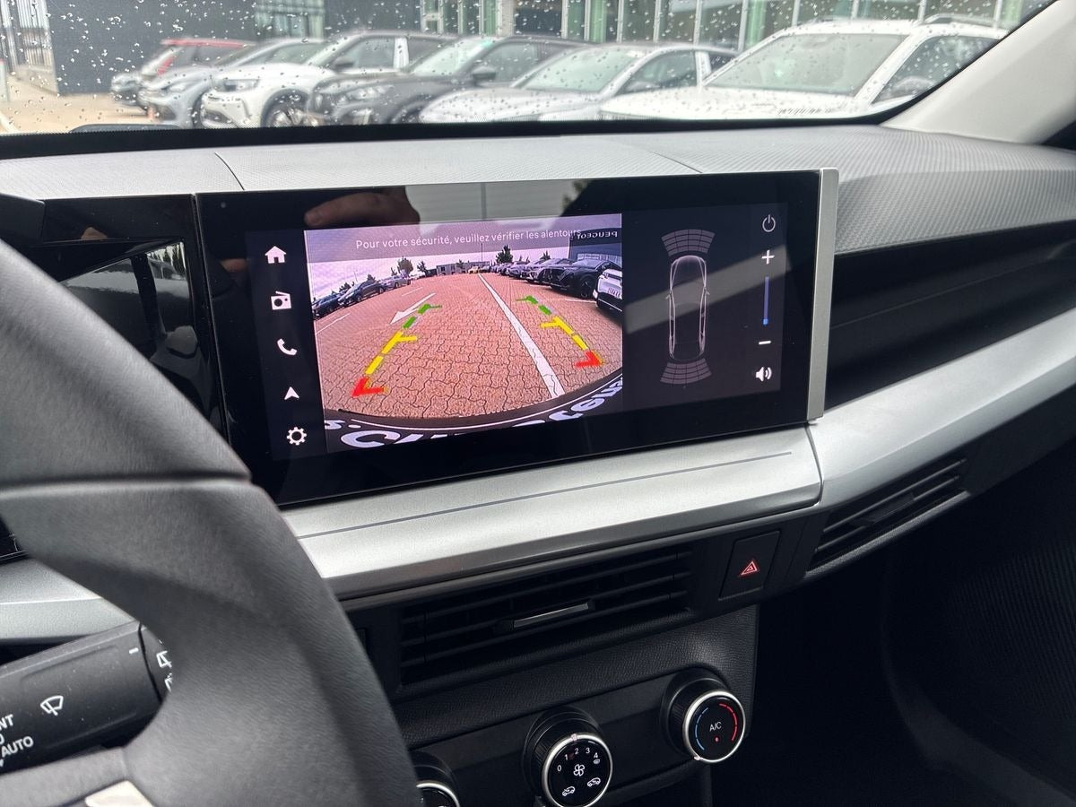 Sølv Opel Frontera fra 2025