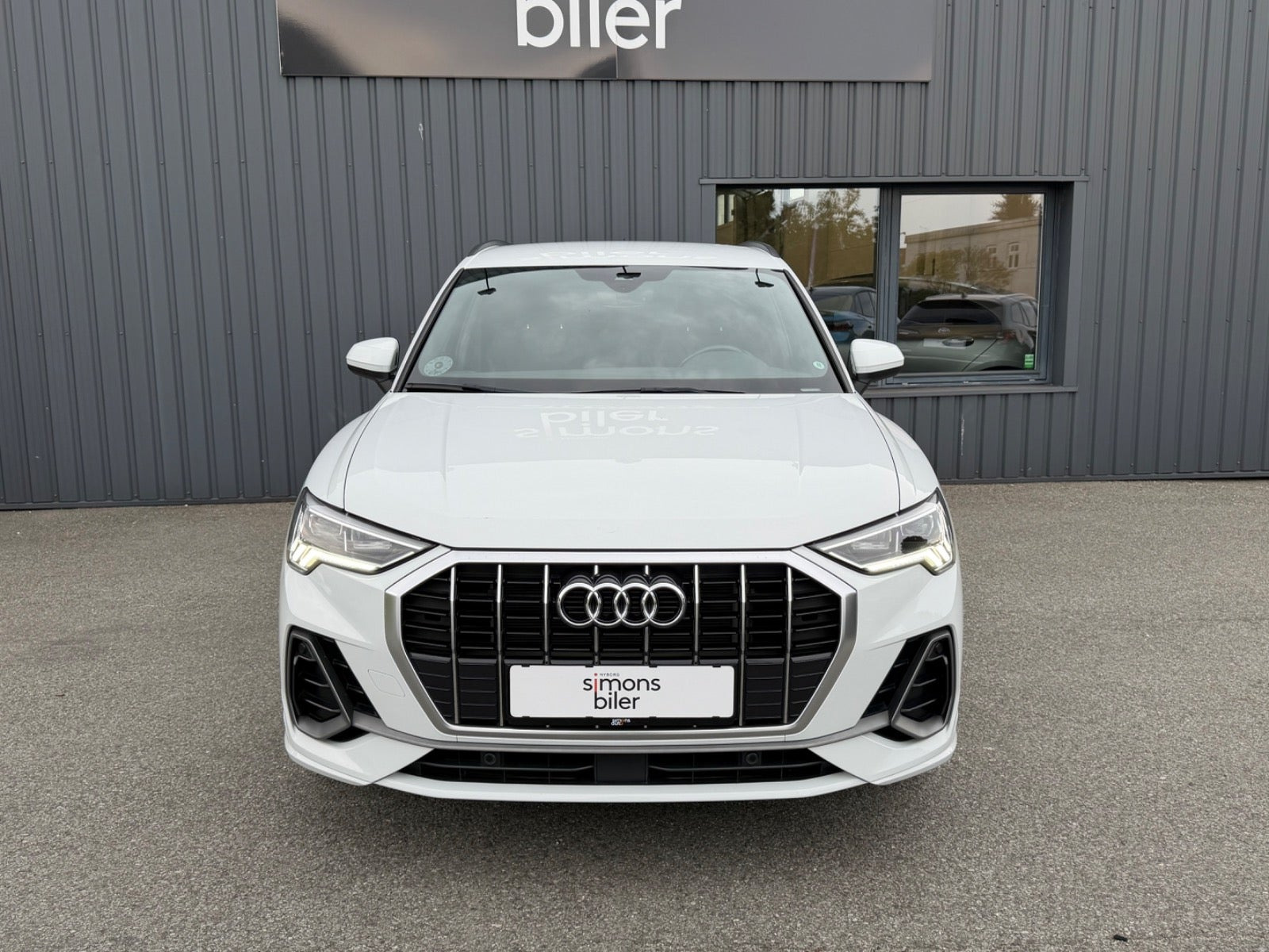 Hvid Audi Q3 fra 2021