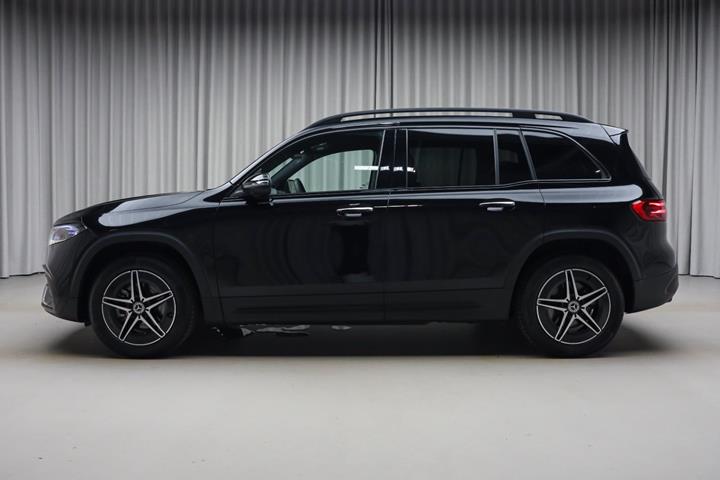 Sort Mercedes EQB250+ fra 2026