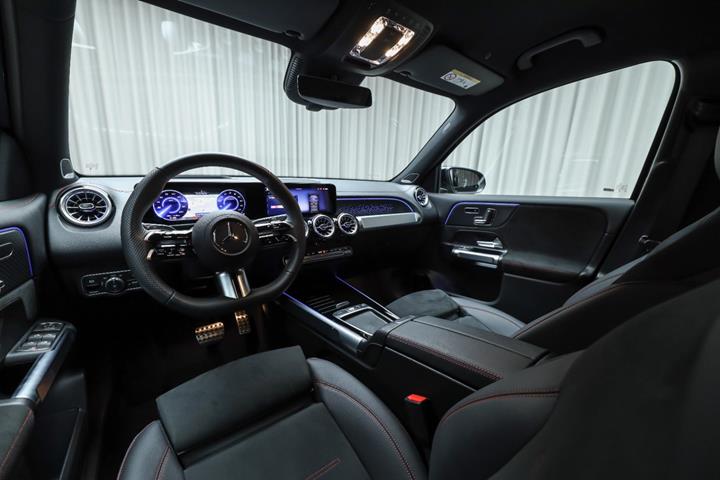 Sort Mercedes EQB250+ fra 2026