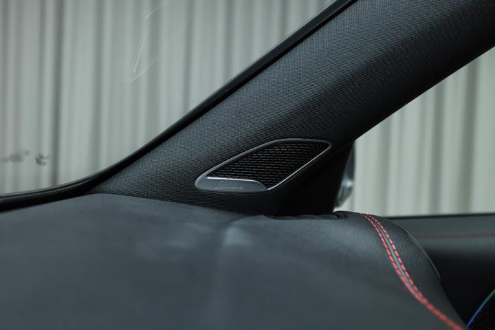 Sort Mercedes EQB250+ fra 2026