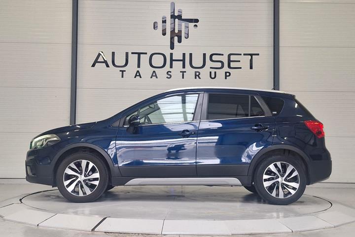 Blå Suzuki S-Cross fra 2016