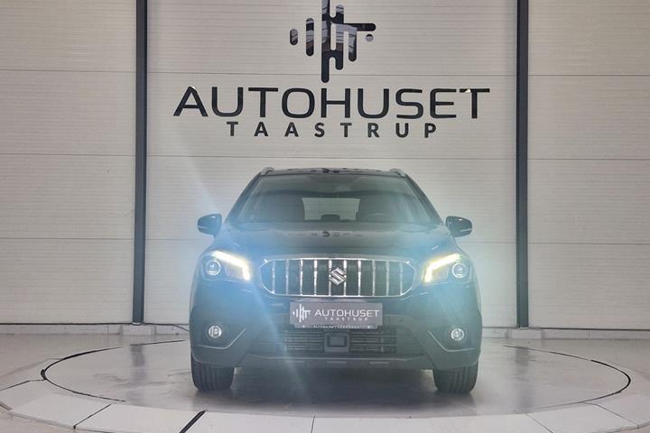 Blå Suzuki S-Cross fra 2016