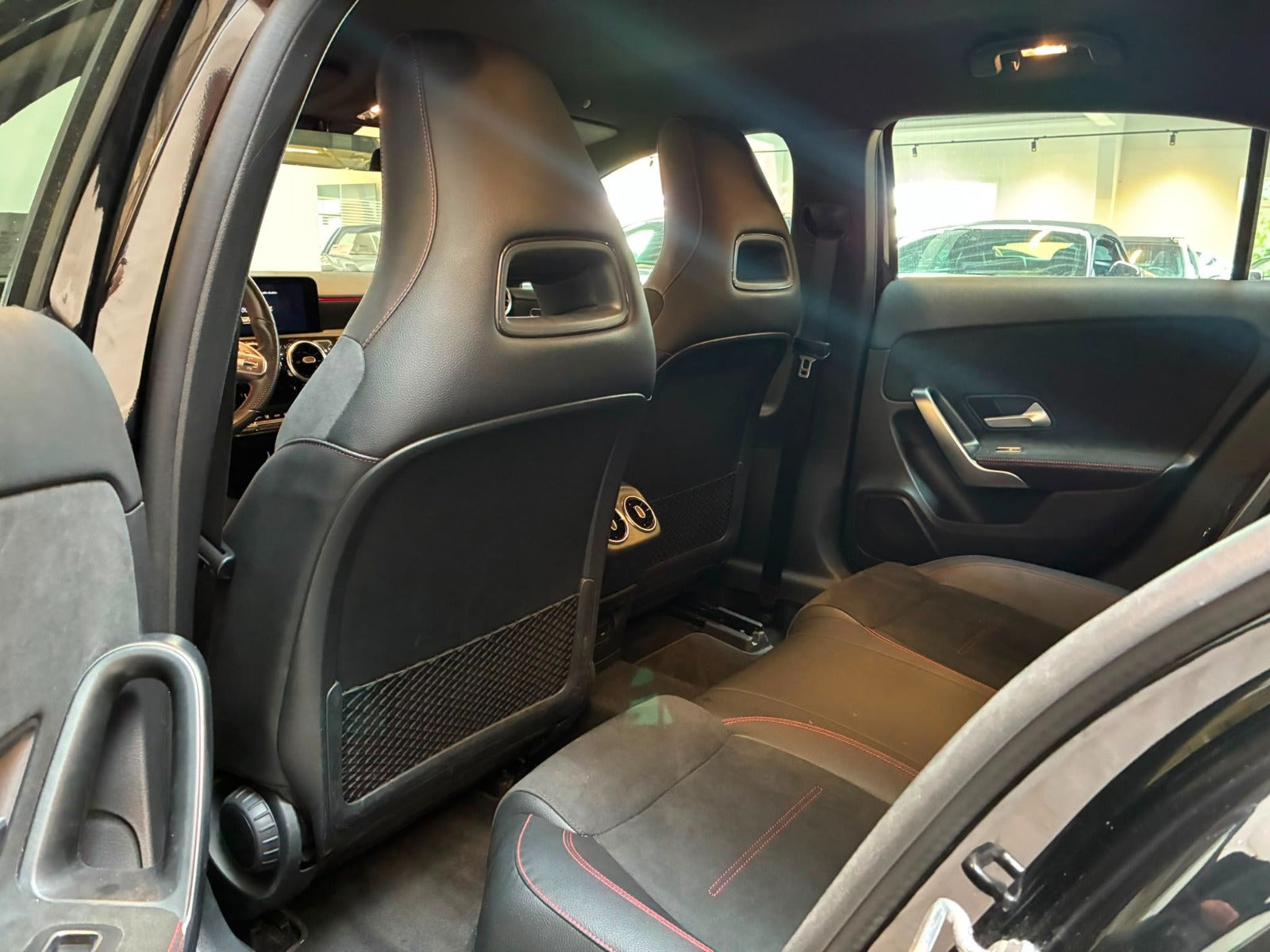 Sort Mercedes A200 fra 2022