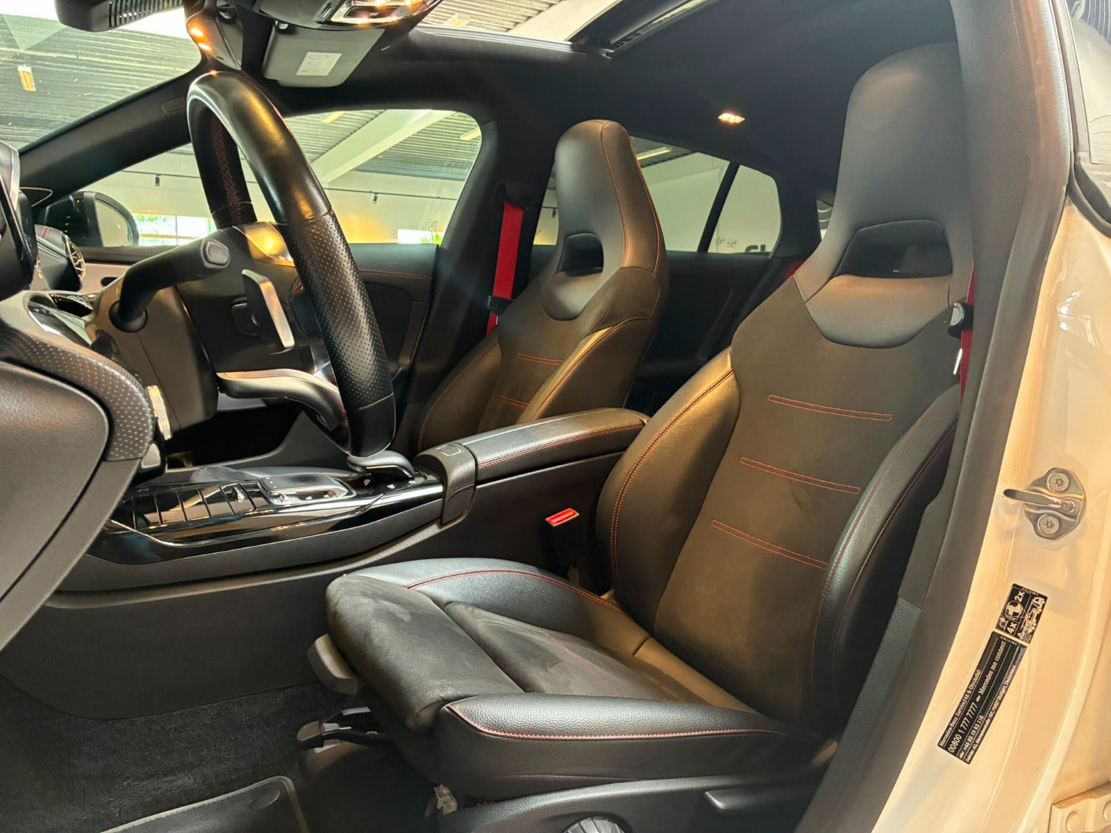 Hvid Mercedes CLA35 fra 2020