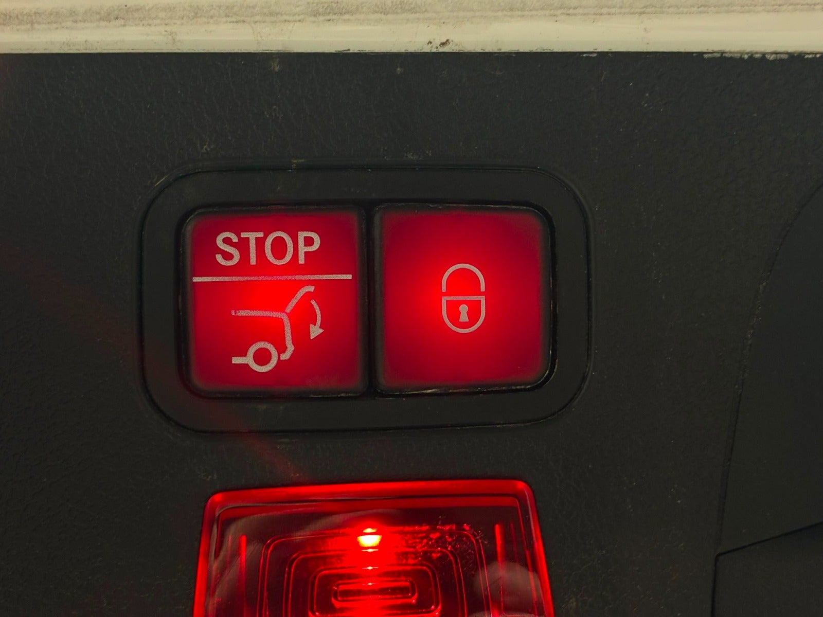 Hvid Mercedes CLA35 fra 2020