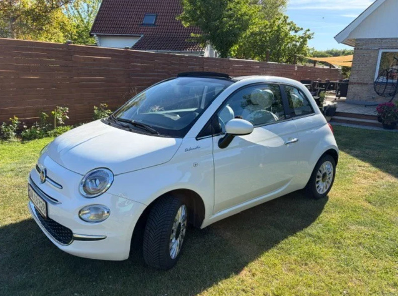 Hvid Fiat 500C fra 2023