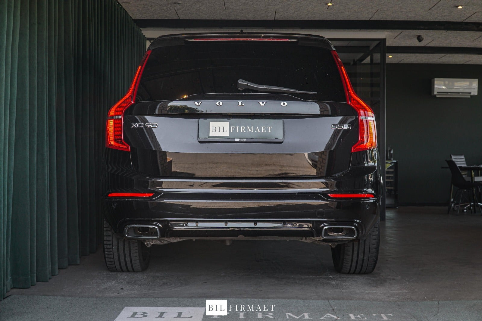 Sort Volvo XC90 fra 2018