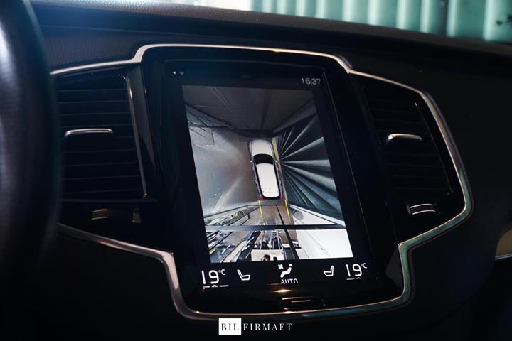 Sort Volvo XC90 fra 2018