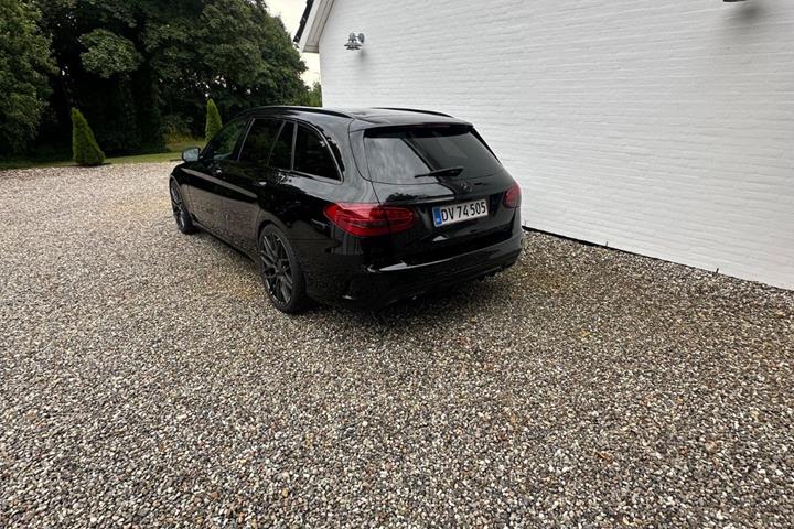 Sort Mercedes C220 d fra 2018