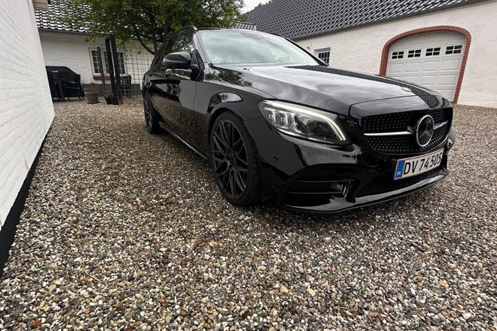 Sort Mercedes C220 d fra 2018