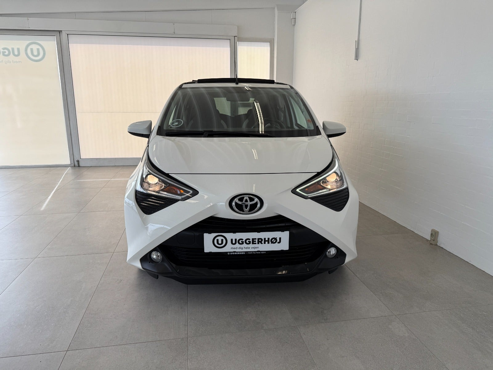 Hvid Toyota Aygo fra 2021