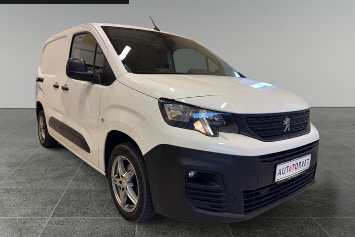 Hvid Peugeot Partner fra 2020