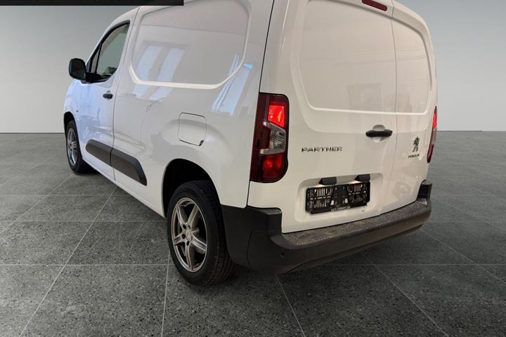 Hvid Peugeot Partner fra 2020