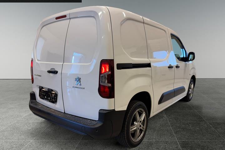 Hvid Peugeot Partner fra 2020