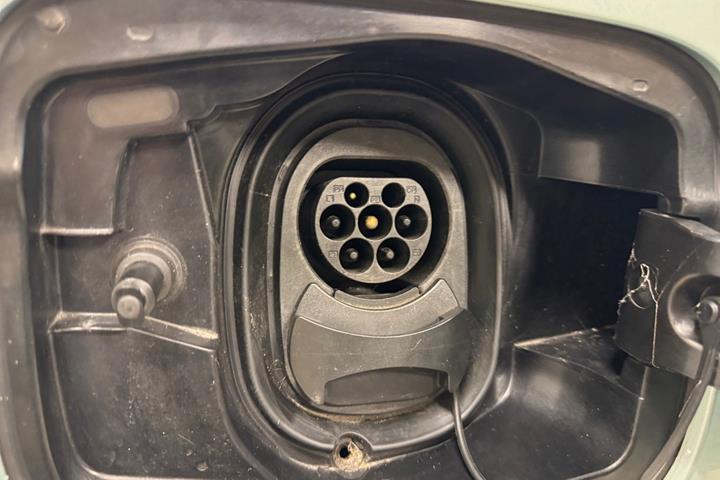 Grøn Skoda Enyaq fra 2021