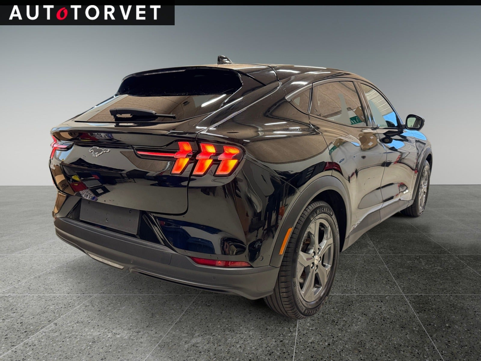 Sort Ford Mustang Mach-E fra 2022