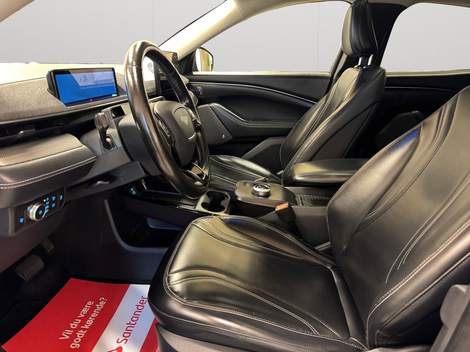 Sort Ford Mustang Mach-E fra 2022