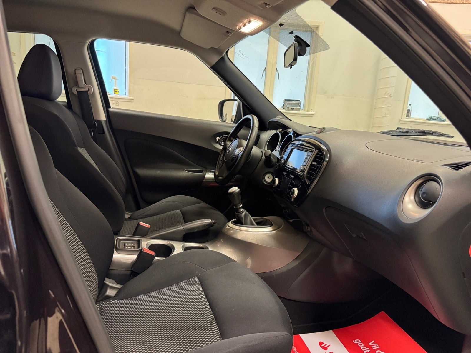 Brun Nissan Juke fra 2011