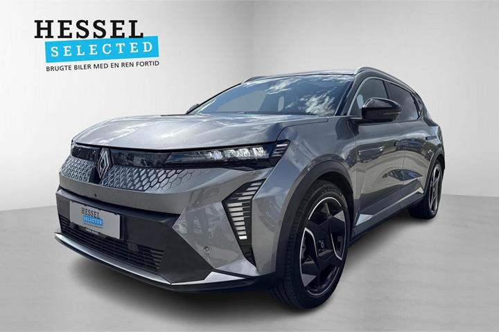 Grå Renault Scenic E-Tech fra 2024 set udefra