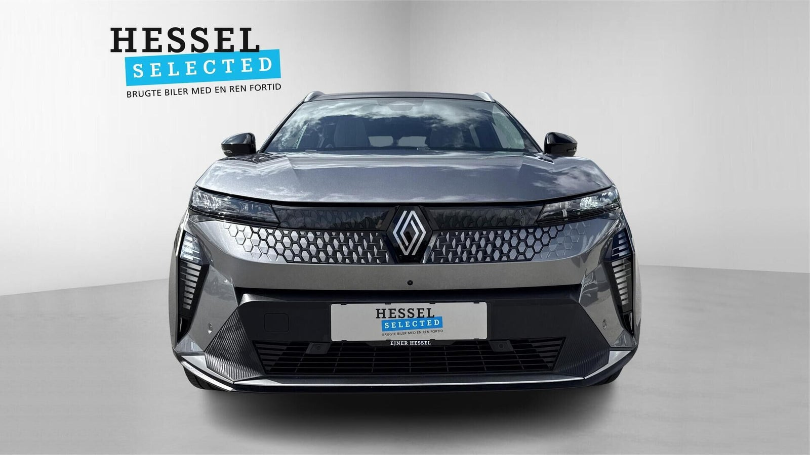Grå Renault Scenic E-Tech fra 2024