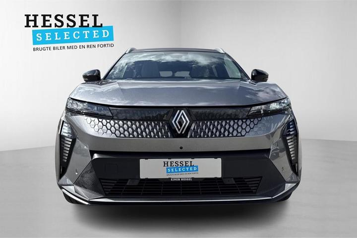 Grå Renault Scenic E-Tech fra 2024