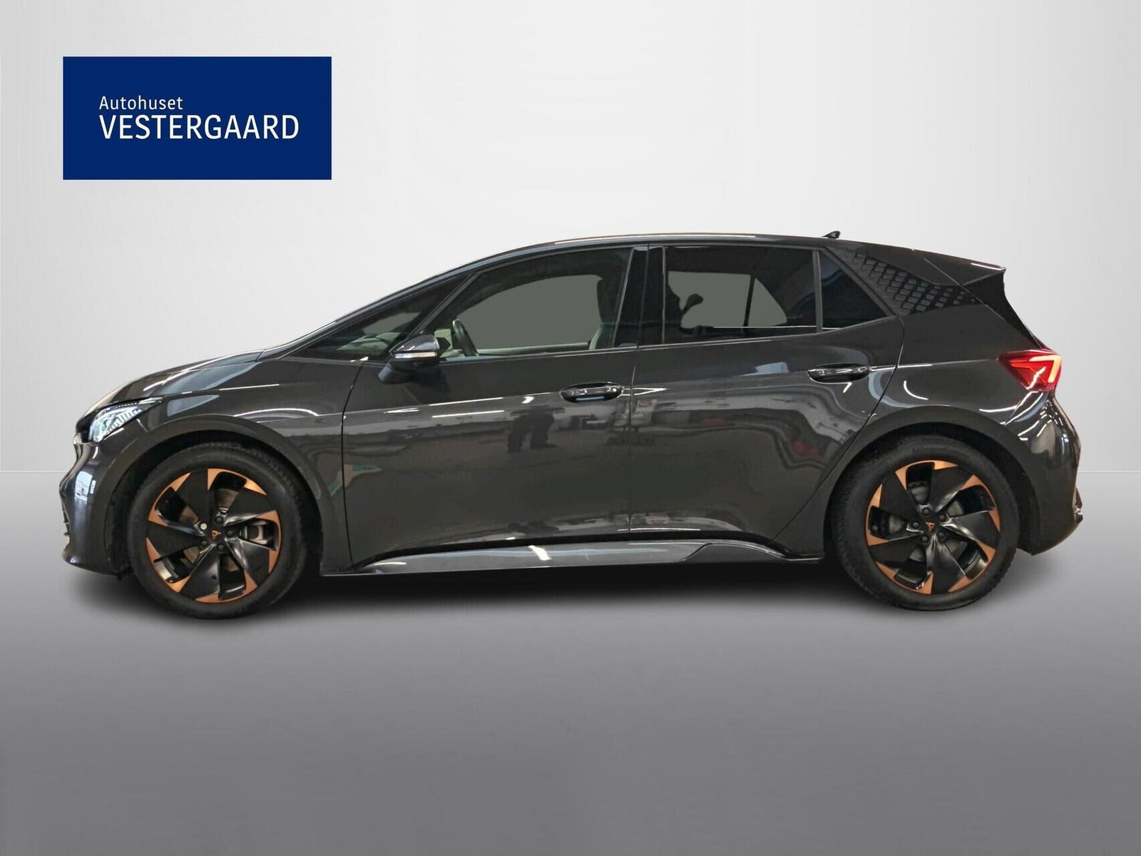 Grå Cupra Born fra 2024