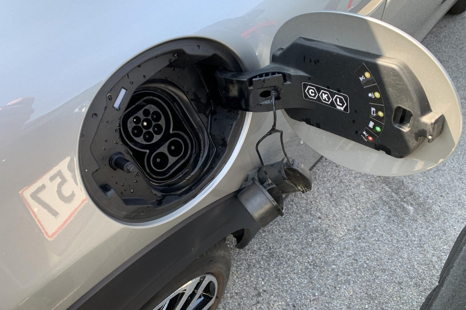 Sølv Mini Cooper SE fra 2023