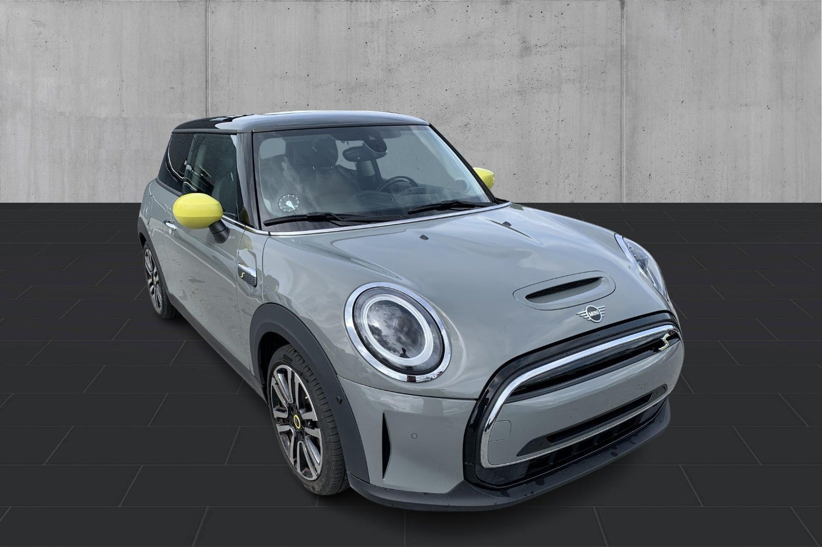 Grå Mini Cooper SE fra 2023