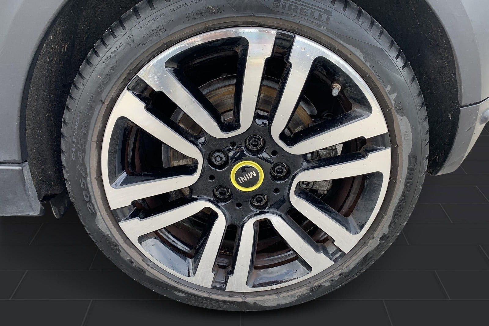 Grå Mini Cooper SE fra 2023