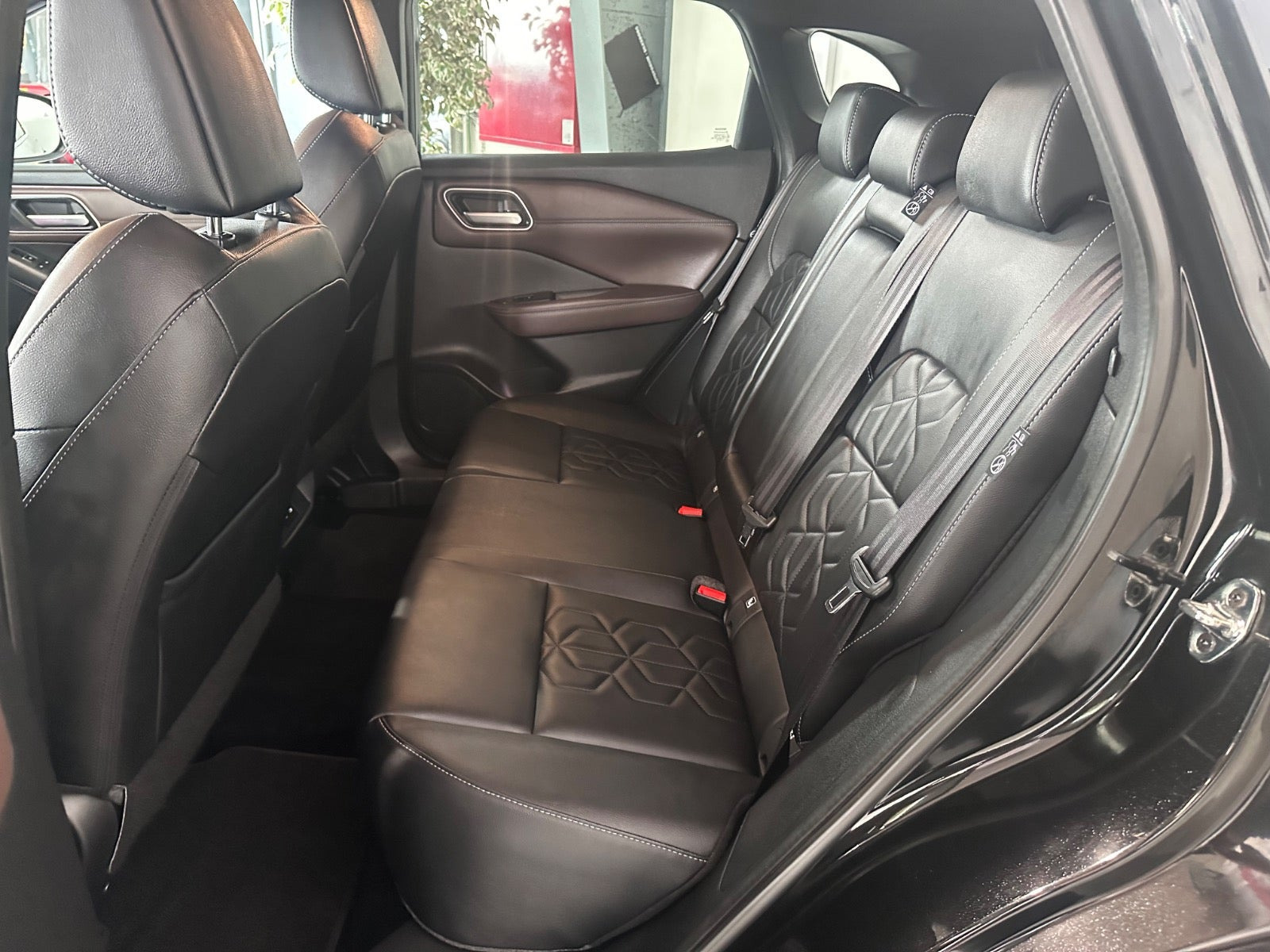 Sort Nissan Qashqai fra 2025