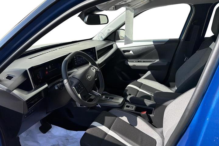 Blå Opel Frontera fra 2025