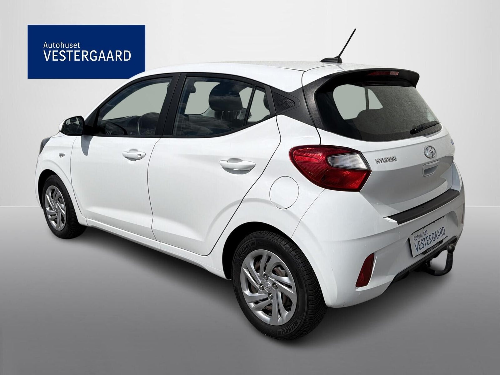 Hvid Hyundai i10 fra 2021