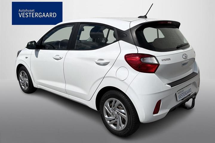 Hvid Hyundai i10 fra 2021
