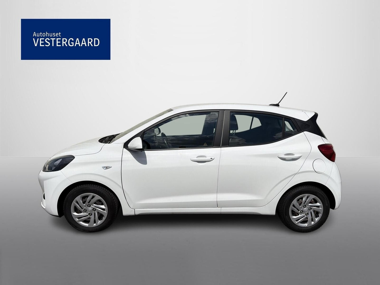 Hvid Hyundai i10 fra 2021
