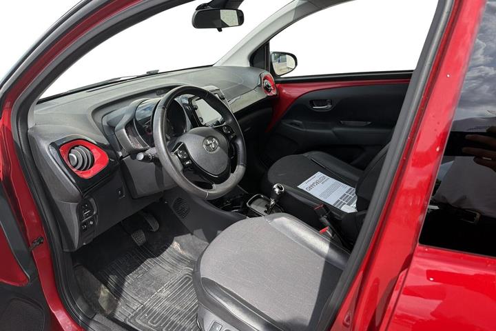 Rød Toyota Aygo fra 2020