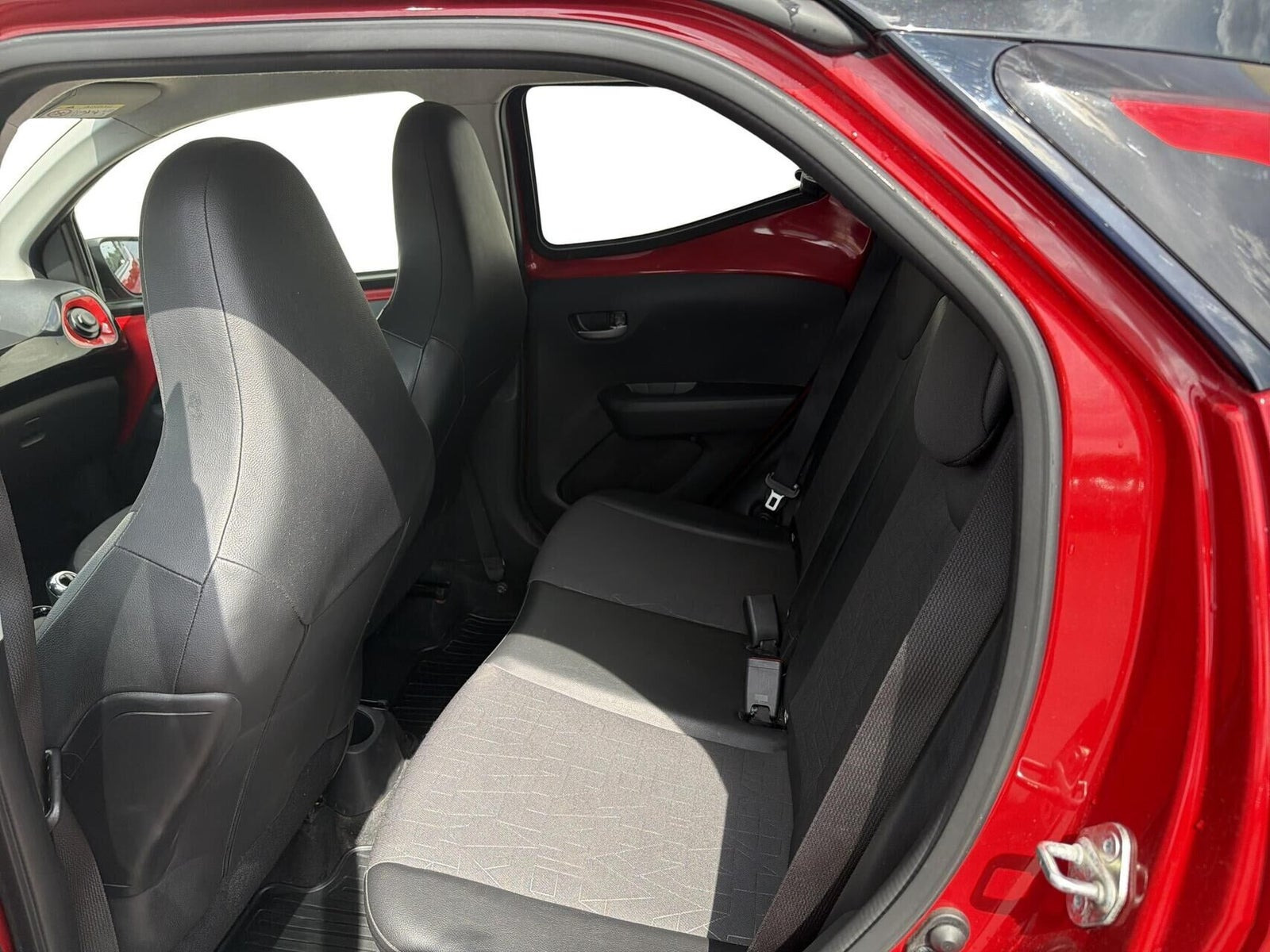 Rød Toyota Aygo fra 2020