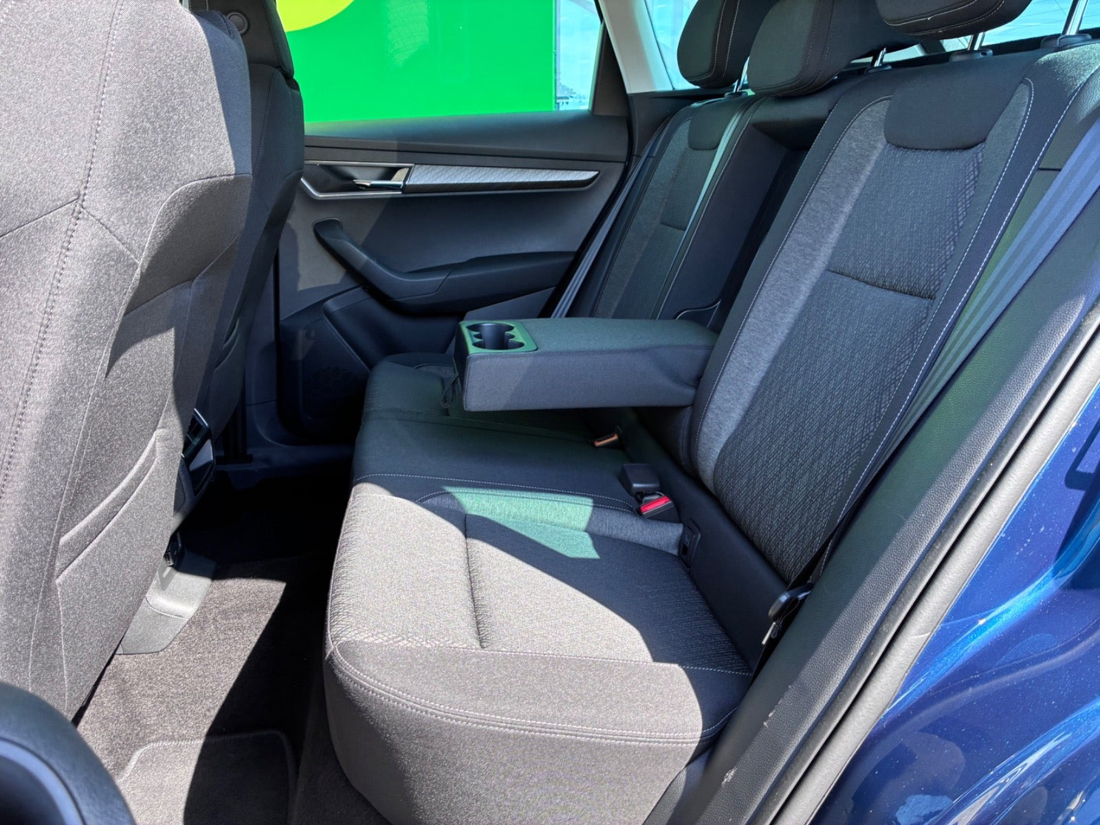 Blå Skoda Karoq fra 2022