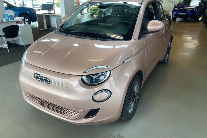 Pink Fiat 500e fra 2022
