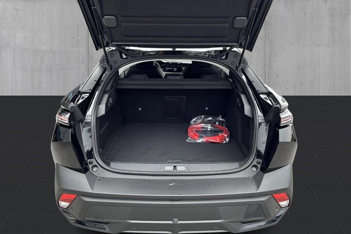 Sort Peugeot e-408 fra 2025