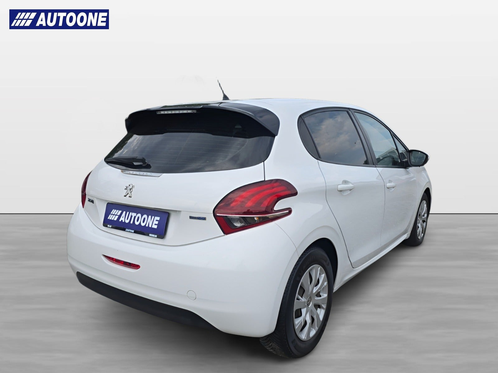 Hvid Peugeot 208 fra 2015