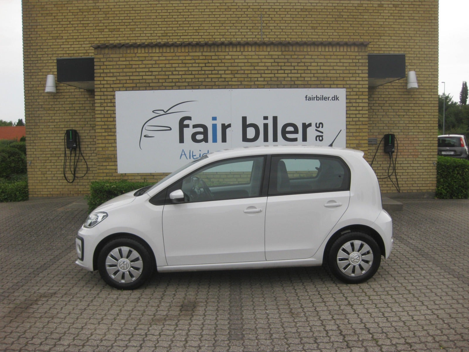 Hvid VW UP! fra 2020