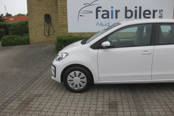 Hvid VW UP! fra 2020