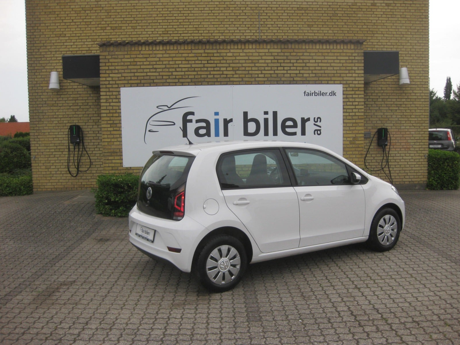 Hvid VW UP! fra 2020