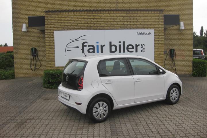 Hvid VW UP! fra 2020