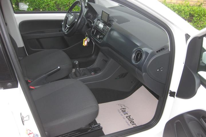 Hvid VW UP! fra 2020